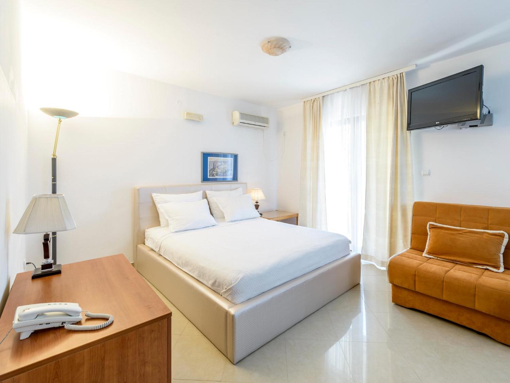 Captain Apartments Budva Ngoại thất bức ảnh