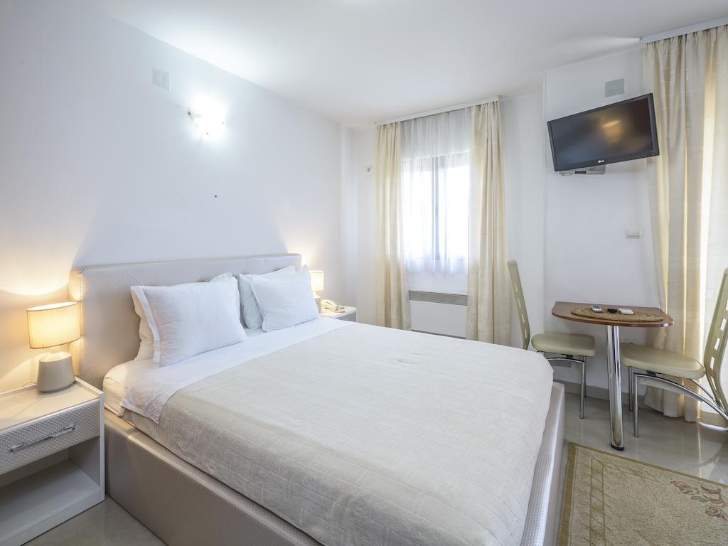 Captain Apartments Budva Phòng bức ảnh