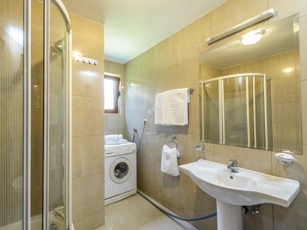 Captain Apartments Budva Phòng bức ảnh