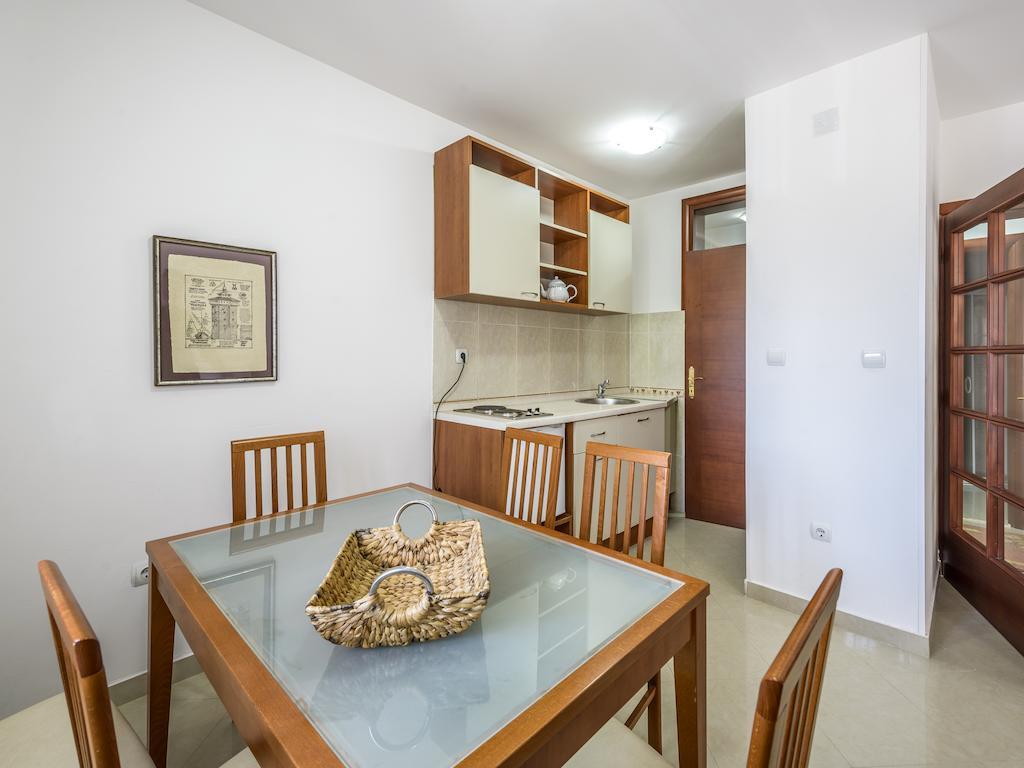 Captain Apartments Budva Phòng bức ảnh